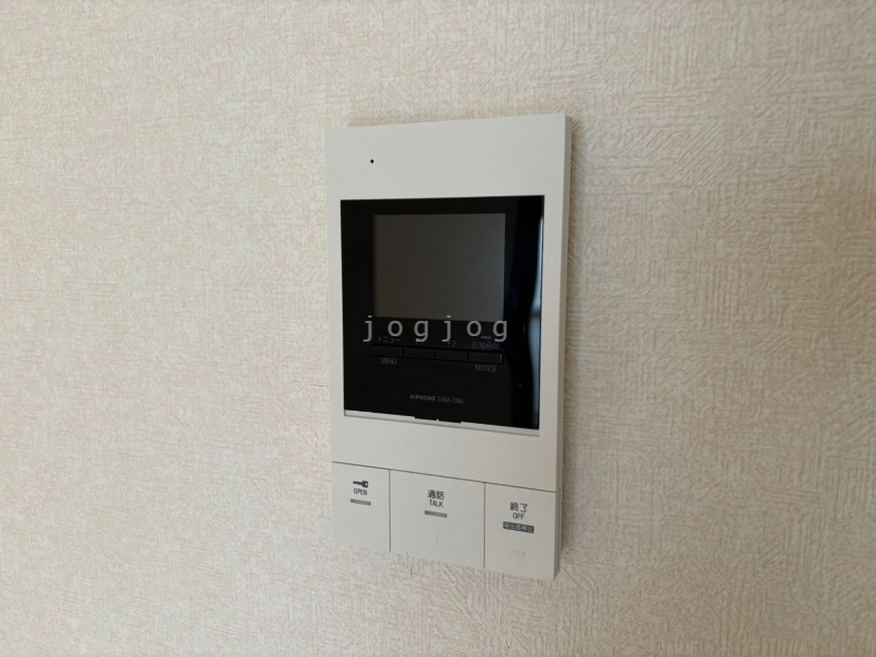 セキュリティ　モニター付きインターホンで来客確認も安心です！