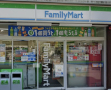 コンビニ　ファミリーマート マツマル柏店（コンビニ）まで82m