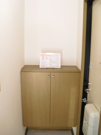 玄関　・別号室参考写真