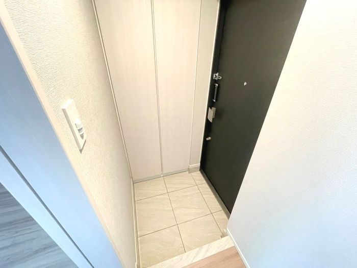 玄関　収納もある玄関です