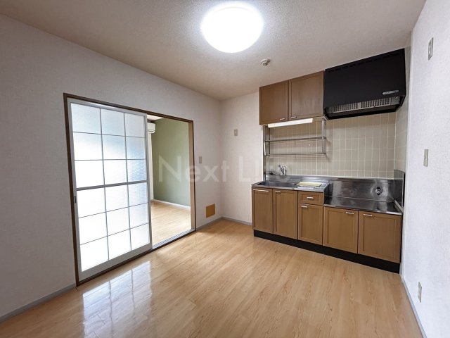 セジュールサンモリ Aの居間写真