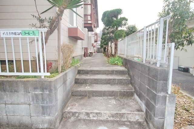 エントランス　★お部屋探しは株式会社タウンハウジング東京まで★
