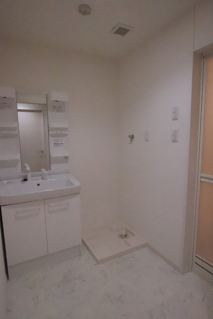 洗面設備　※他号室参考写真※