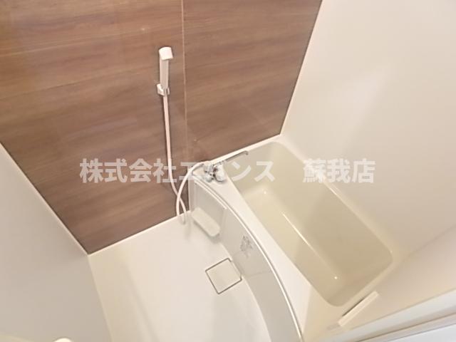 バス・シャワールーム　ゆったり過ごせるお風呂です