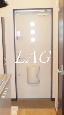 玄関　玄関です。