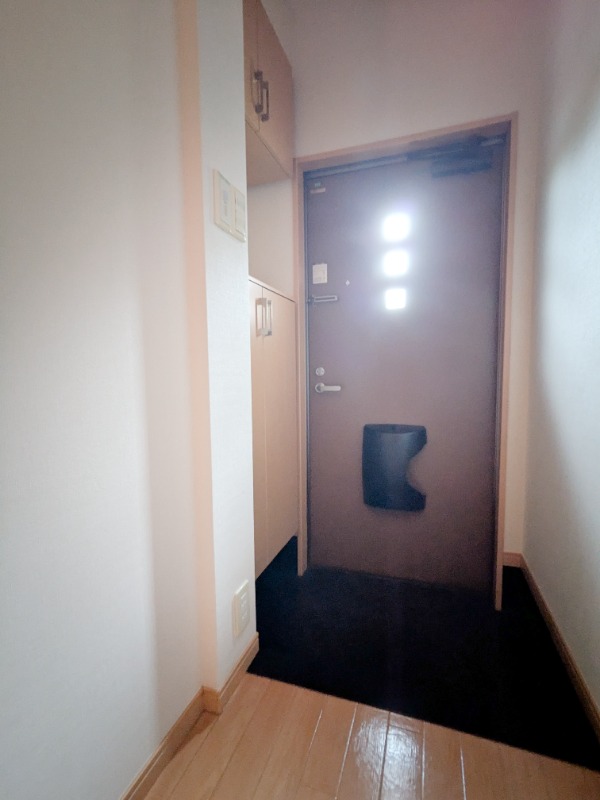 玄関　図面と現状に相違がある場合には現状を優先