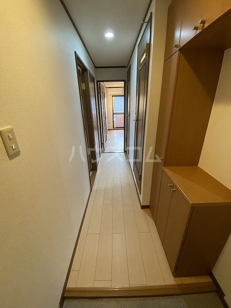 エクセレント Aの玄関写真
