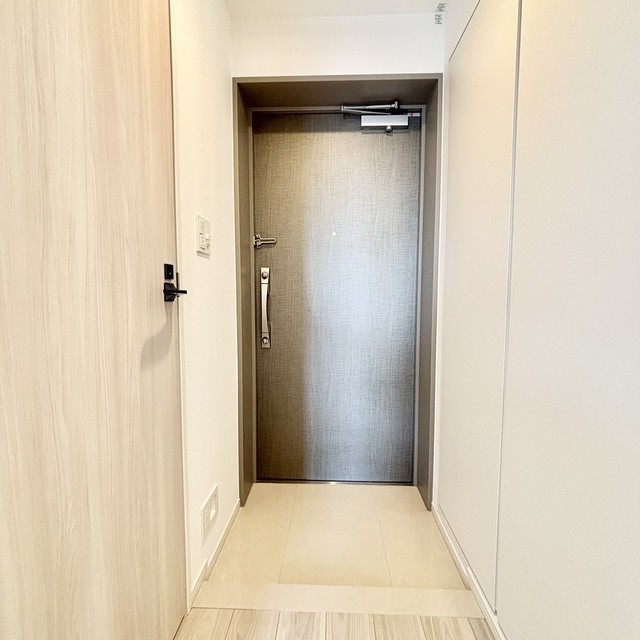 玄関　※写真は同タイプ住戸です。