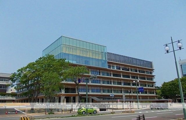 役所　秋田市役所（役所）まで584m