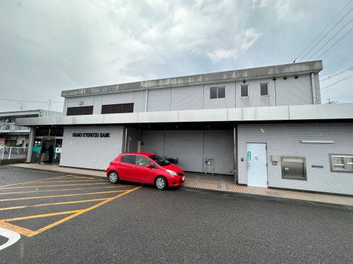 銀行　大垣共立銀行東野支店（銀行）まで358m