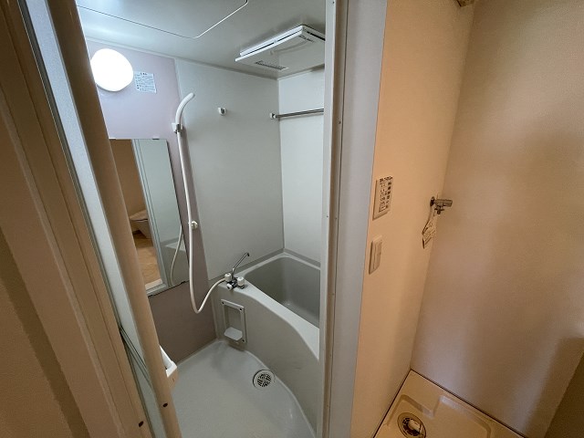 バス・シャワールーム　お問合せは048-776-5175　レーベンハウス上尾東店へ