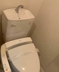 トイレ　※同仕様写真