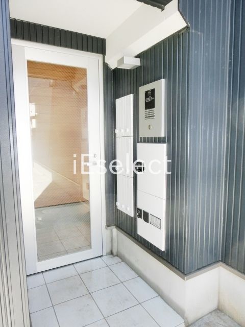 エントランス　安心のオートロックです。