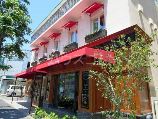 飲食店　オーボンヴュータン（飲食店）まで440m