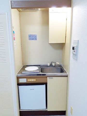 京急本線 井土ケ谷駅 徒歩2分 11階建 築37年のキッチン写真