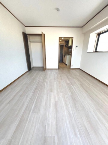 S-FORT中広通りの居間写真