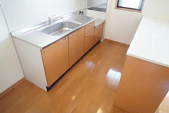 キッチン　※別部屋参考写真※