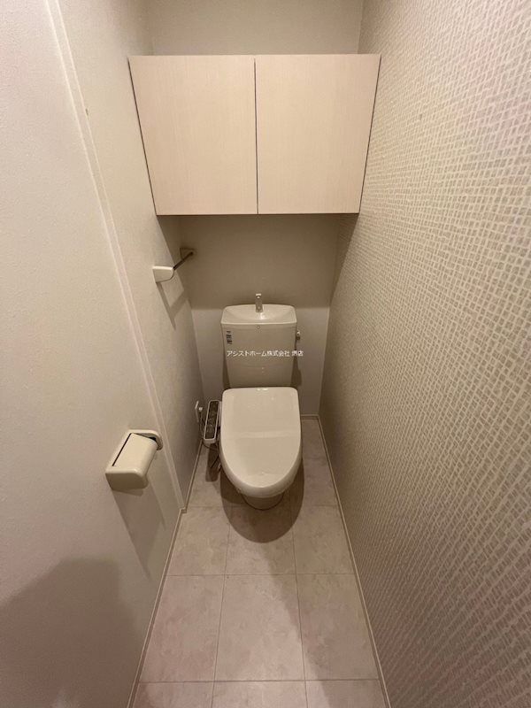 トイレ　ウオッシュレット付き