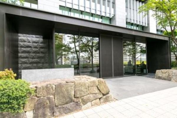 ＪＲ中央線 飯田橋駅 徒歩3分 40階建 築13年の外観写真