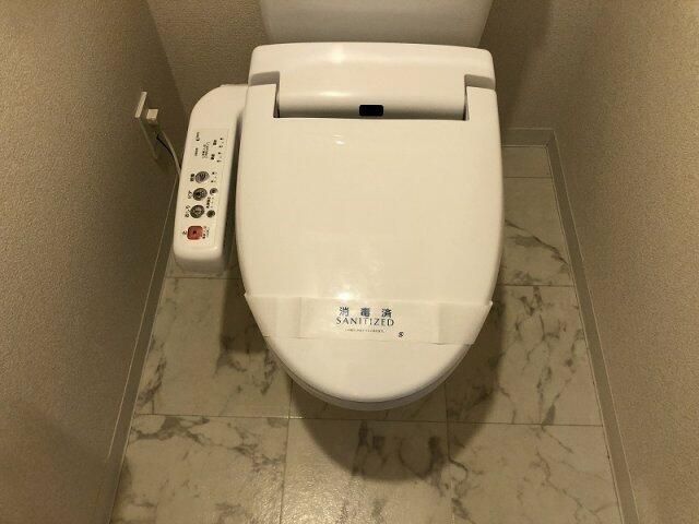 東京メトロ南北線 本駒込駅 徒歩5分 14階建 築20年のトイレ写真