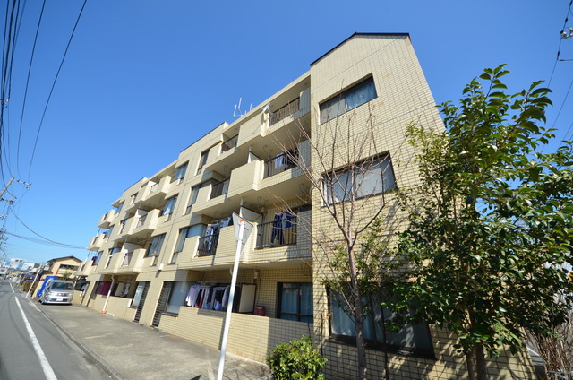 建物外観　～青い空、気持ちいいっ～