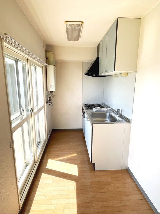 酒井マンションのキッチン写真