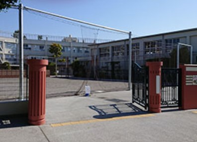 役所　守山地区会館（役所）まで848m