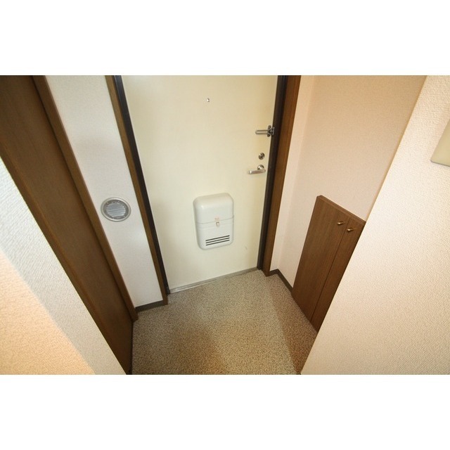 石川ハイツの玄関写真