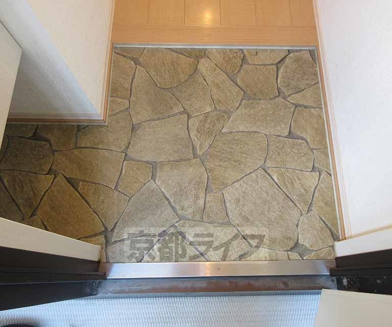 ＪＲ東海道本線 瀬田駅 徒歩15分 2階建 築18年の玄関写真