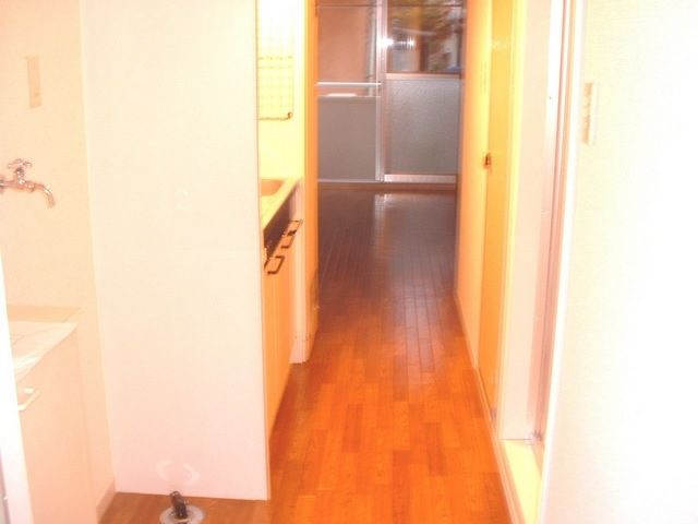 メゾンボヌールの玄関写真