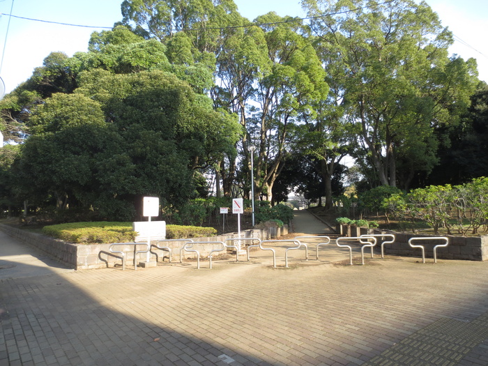 公園　港公園（公園）まで567m