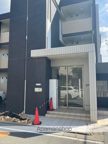 江ノ島電鉄線 石上駅 徒歩1分 3階建 築18年の外観写真