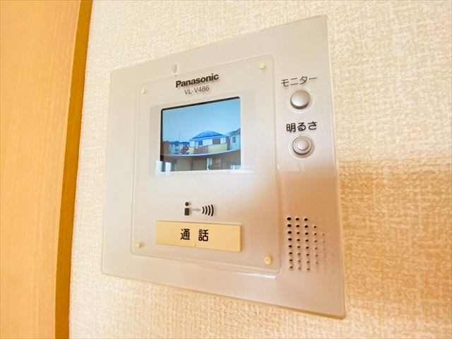 セキュリティ　同一建物内２０６号室内装写真転載