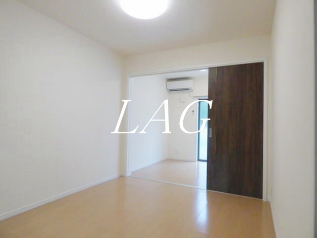 居室・リビング　洋室のお部屋です。