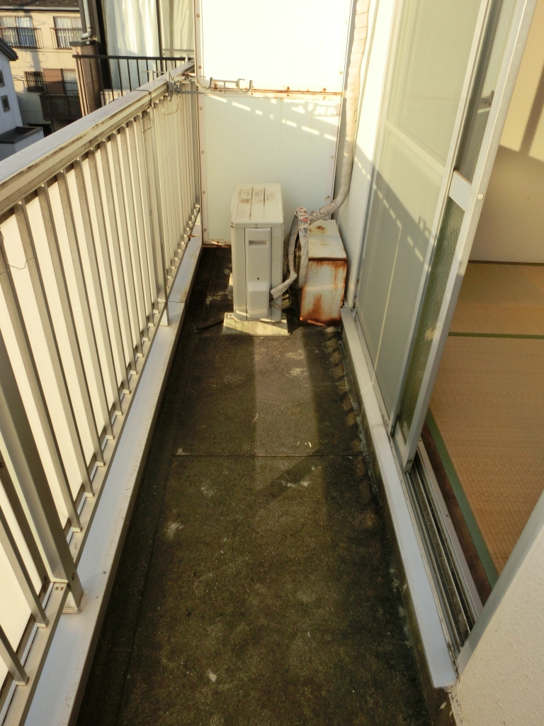 京急大師線 鈴木町駅 徒歩6分 3階建 築40年の内装写真