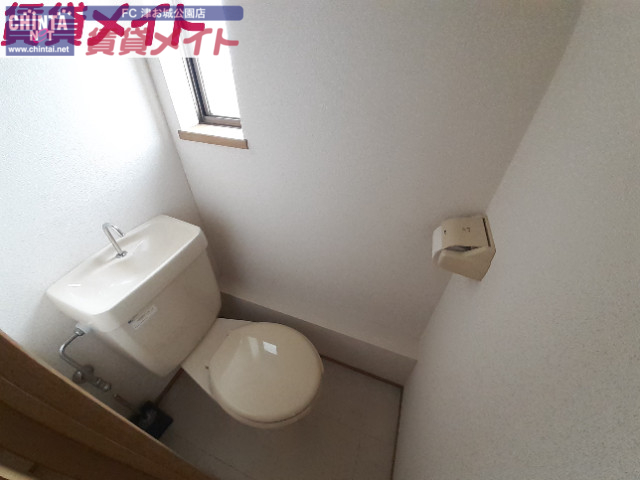 メゾンカネニのトイレ写真