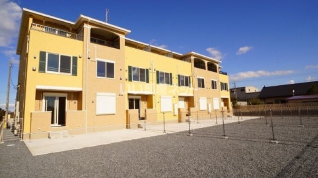 ＪＲ内房線 木更津駅 バス乗車時間：9分 最寄りバス停で下車 徒歩2分 築11年