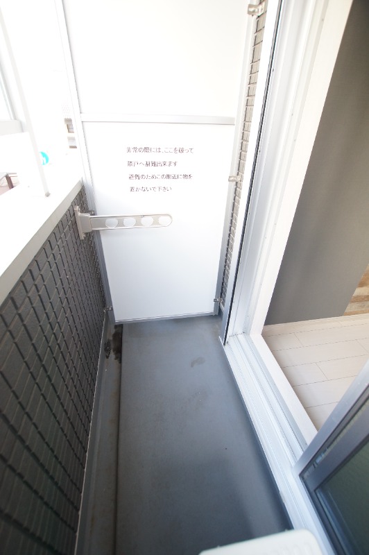 阪神本線 出屋敷駅 徒歩3分 3階建 築8年の内装写真