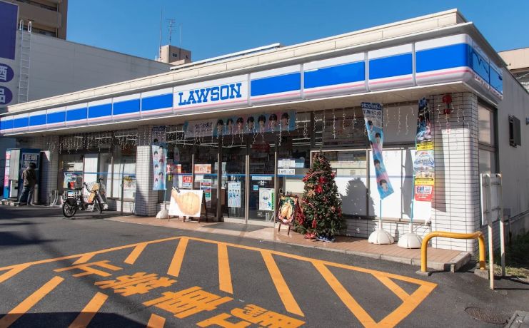コンビニ　ローソン東日暮里一丁目店（コンビニ）まで102m