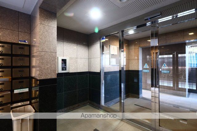 東急田園都市線 三軒茶屋駅 徒歩9分 5階建 築28年の外観写真