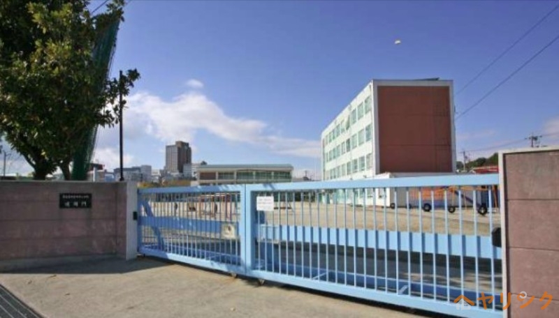 小学校　名古屋市立大坪小学校（小学校）まで381m