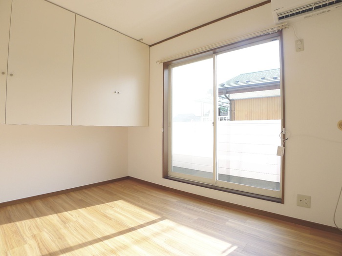 BLUEGEの居間写真
