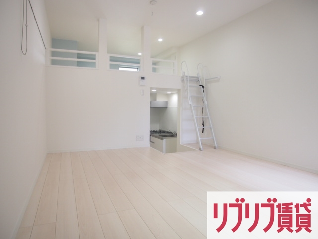 アヴァンツァーレの居間写真