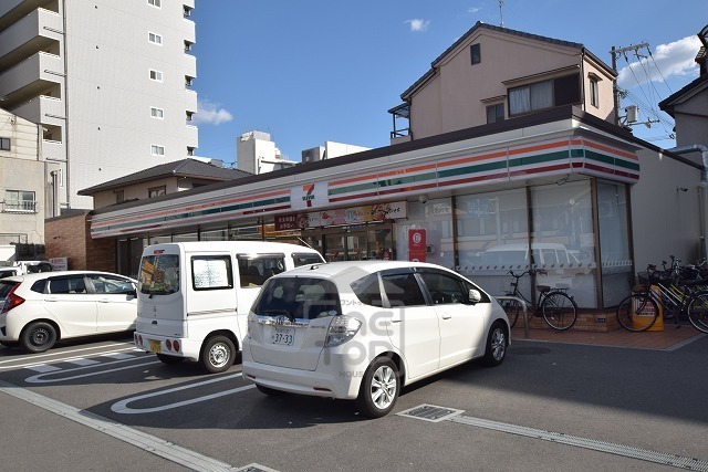 コンビニ　セブンイレブン　守口京阪本通店（コンビニ）まで135m