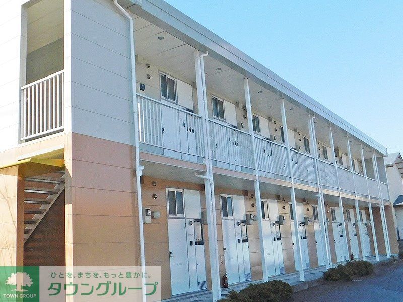 レオパレスロミールの玄関写真