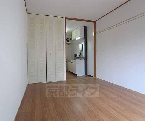 居室・リビング　明るいお部屋です。