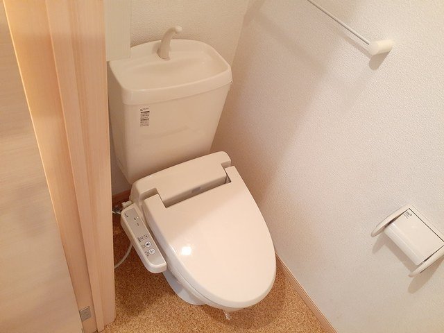 トイレ　清潔感のあるトイレです