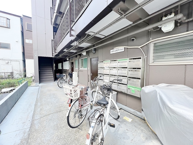 エントランス　集合郵便受け