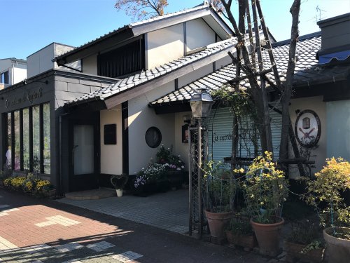 飲食店　レ・アントルメ（飲食店）まで924m