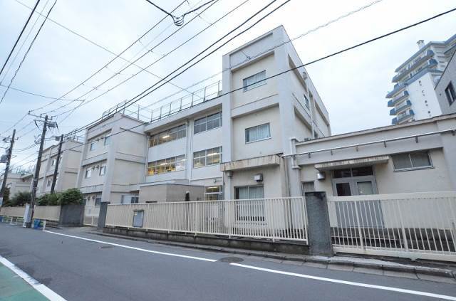 小学校　六郷小学校（小学校）まで661m